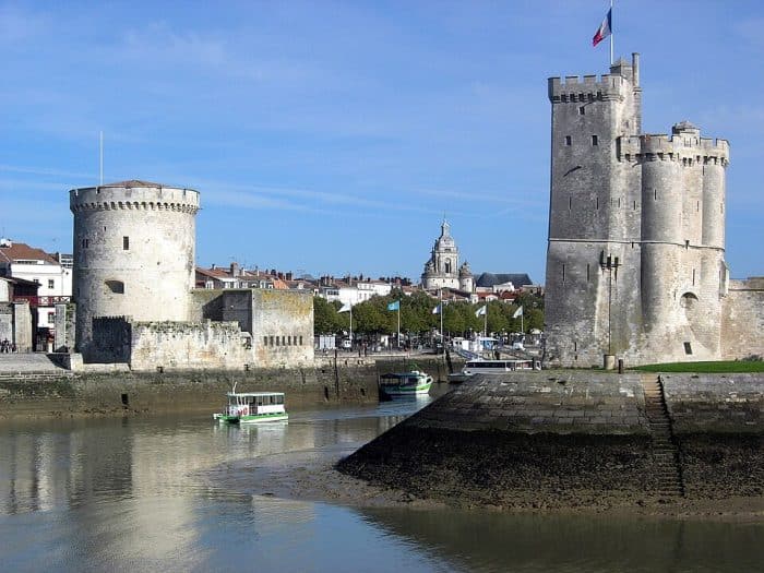 La Rochelle, découverte de la ville 1 Entree vieux port La Rochelle